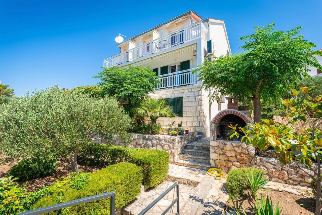 Apartmani Sara Hvar Town Bagian luar foto