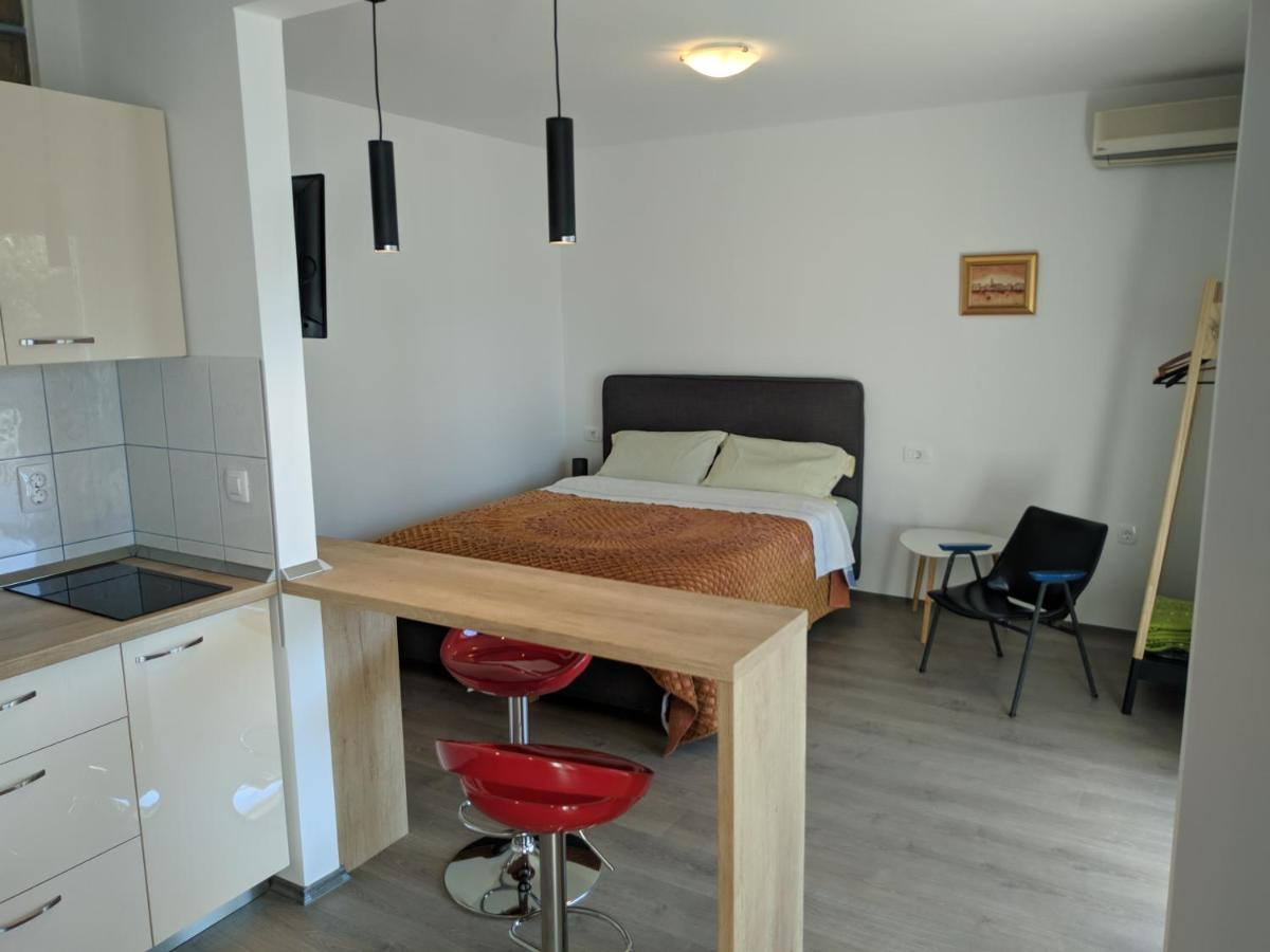 Apartmani Sara Hvar Town Bagian luar foto