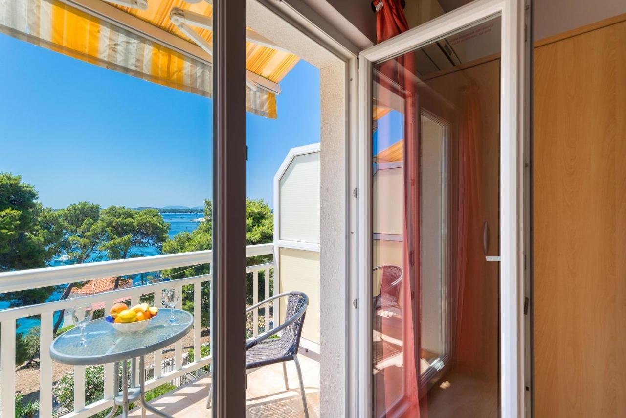Apartmani Sara Hvar Town Bagian luar foto