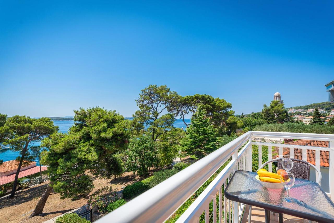Apartmani Sara Hvar Town Bagian luar foto