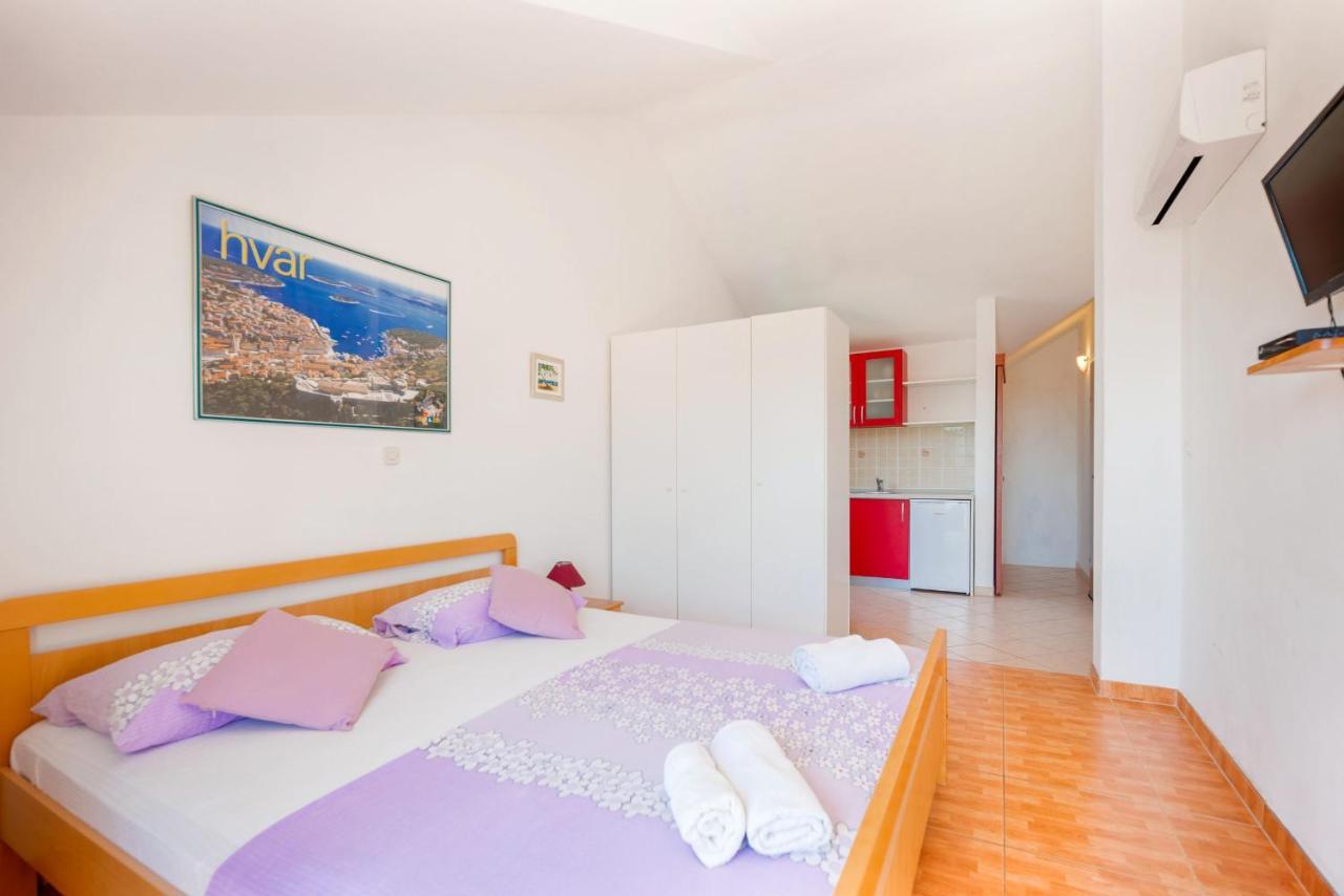 Apartmani Sara Hvar Town Bagian luar foto