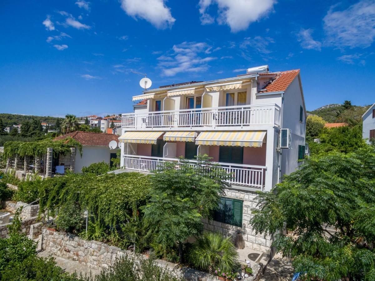 Apartmani Sara Hvar Town Bagian luar foto